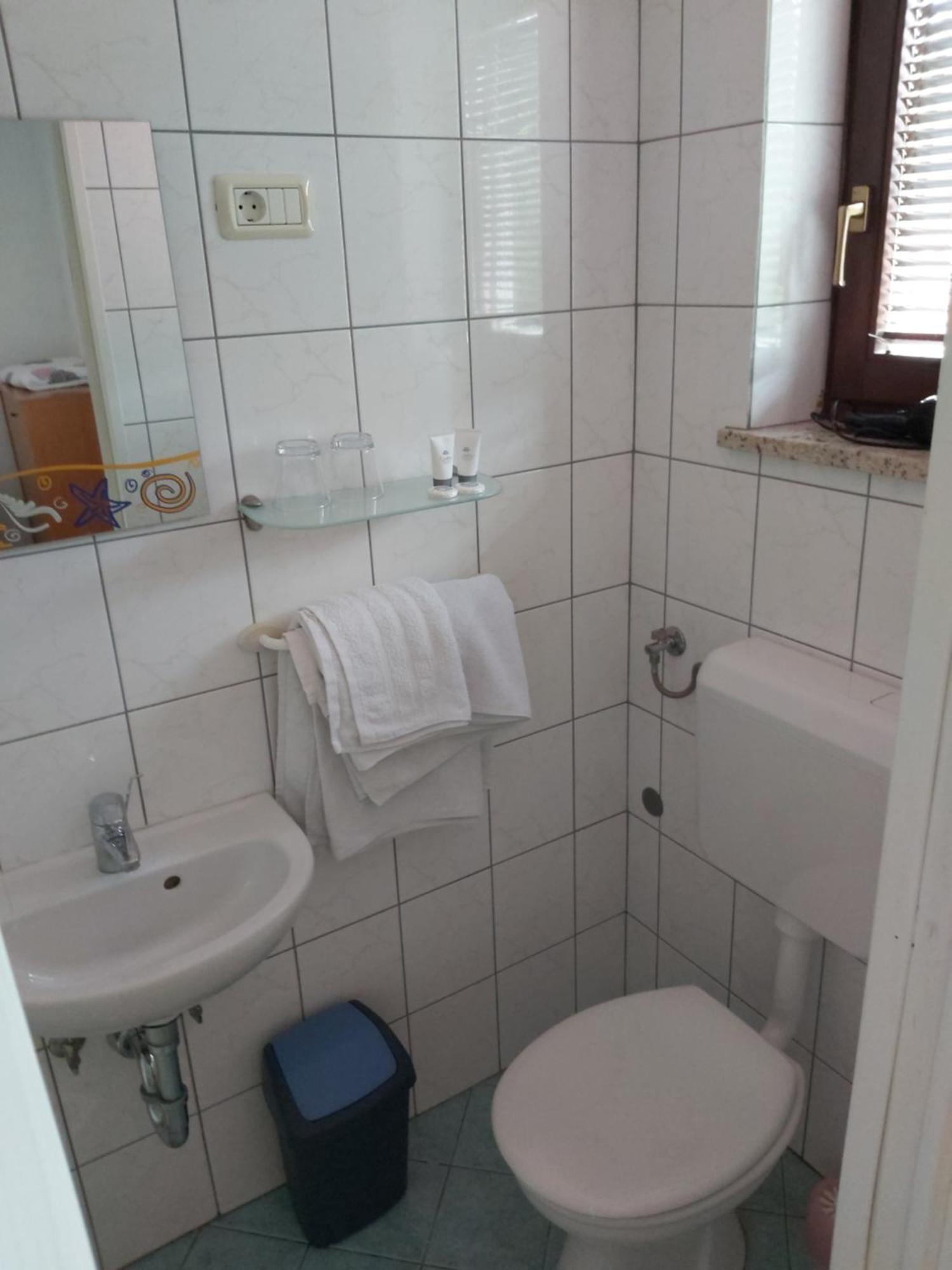 Rooms Zagon Postojna Kültér fotó