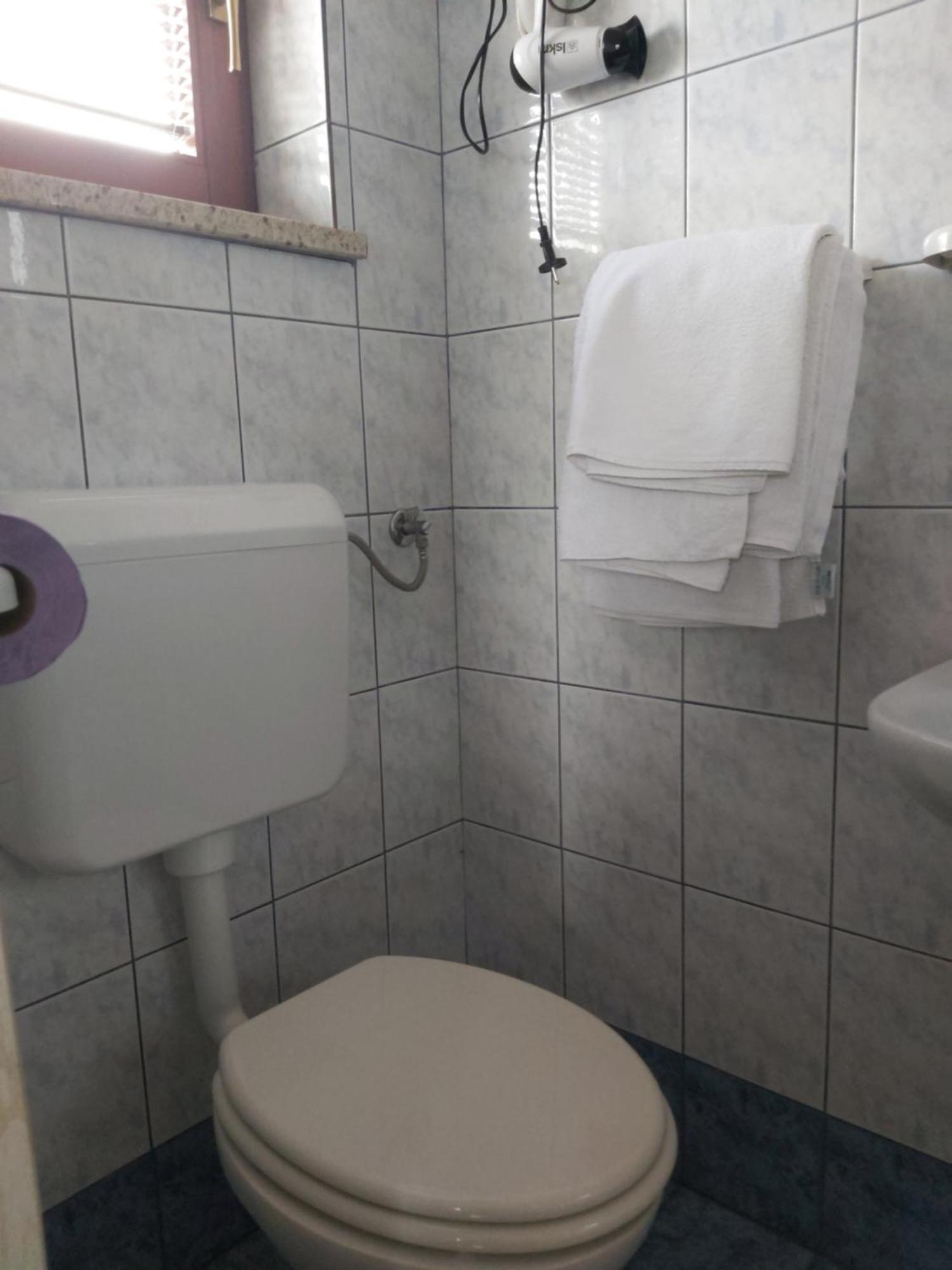 Rooms Zagon Postojna Kültér fotó