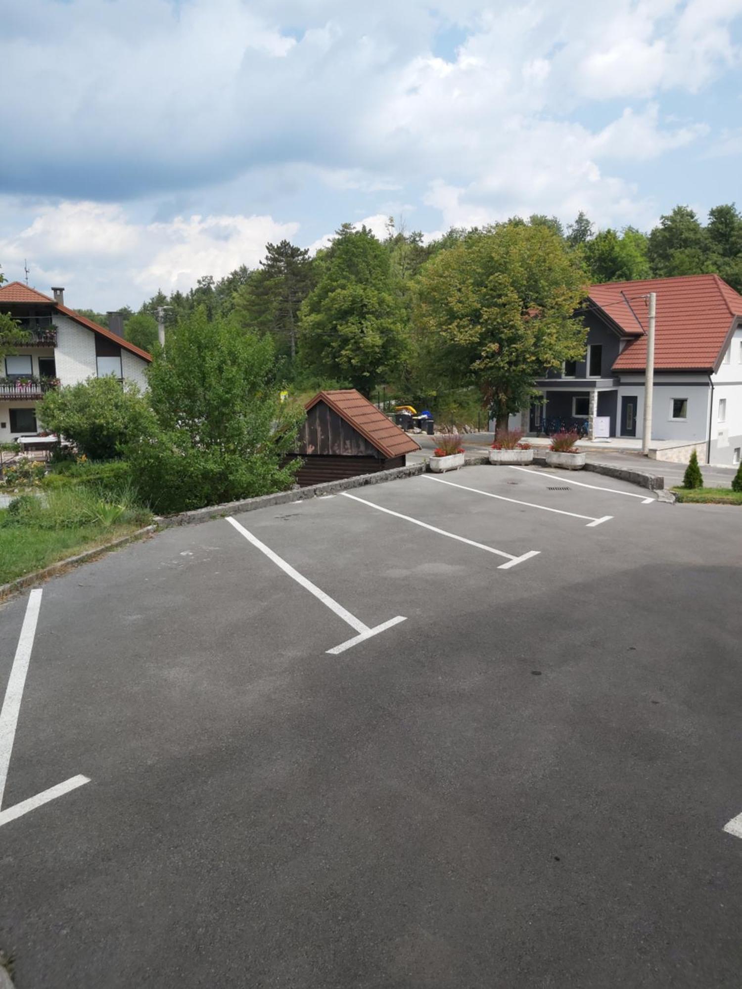 Rooms Zagon Postojna Kültér fotó